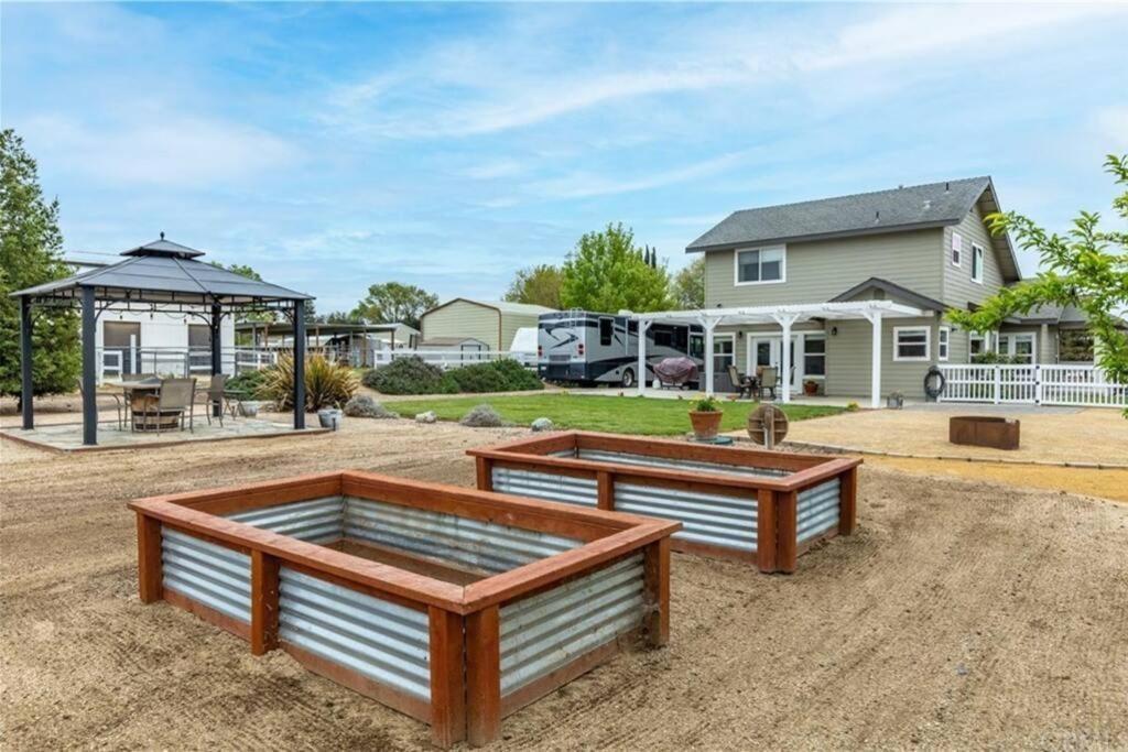 Our Farmhouse, Our Place: Cozy And Cute Homestead! Paso Robles Esterno foto