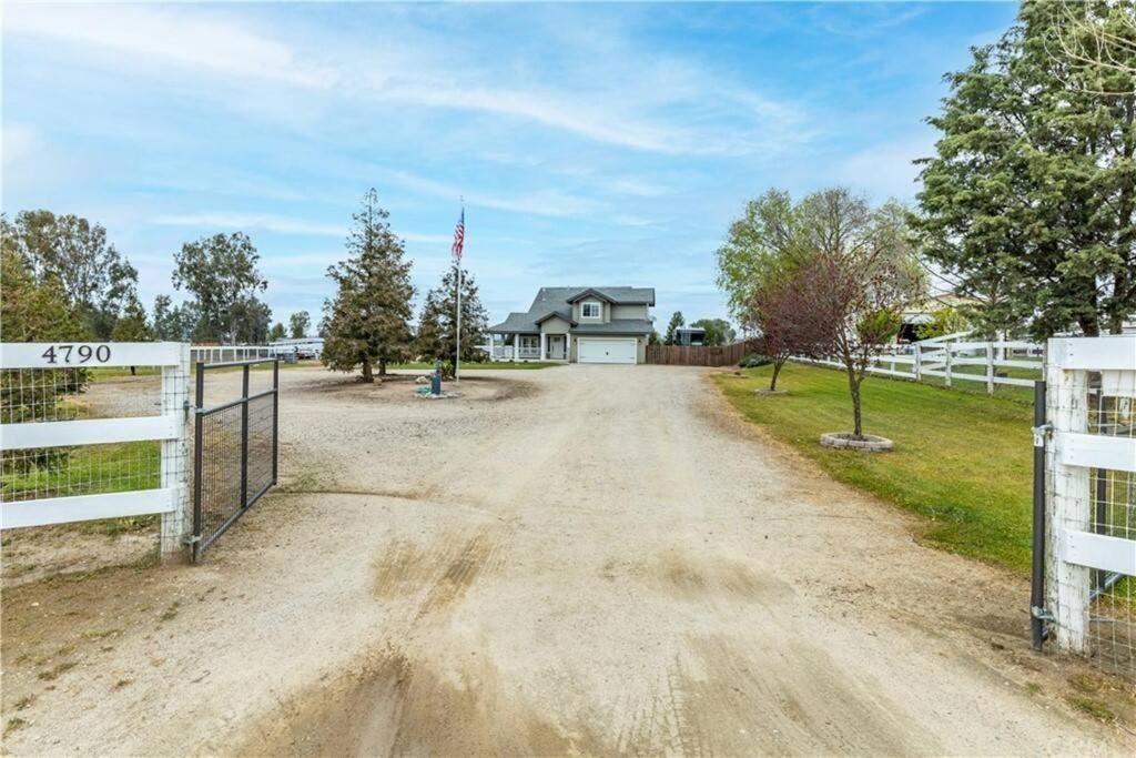 Our Farmhouse, Our Place: Cozy And Cute Homestead! Paso Robles Esterno foto