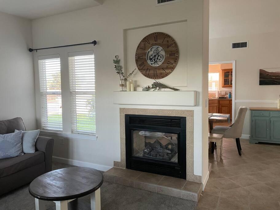 Our Farmhouse, Our Place: Cozy And Cute Homestead! Paso Robles Esterno foto